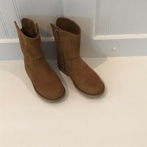 Cat & Jack little girls faux suede boots
